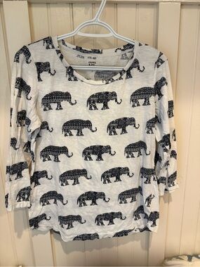 crown & ivy White Long-Sleeve Elephant Print Tee